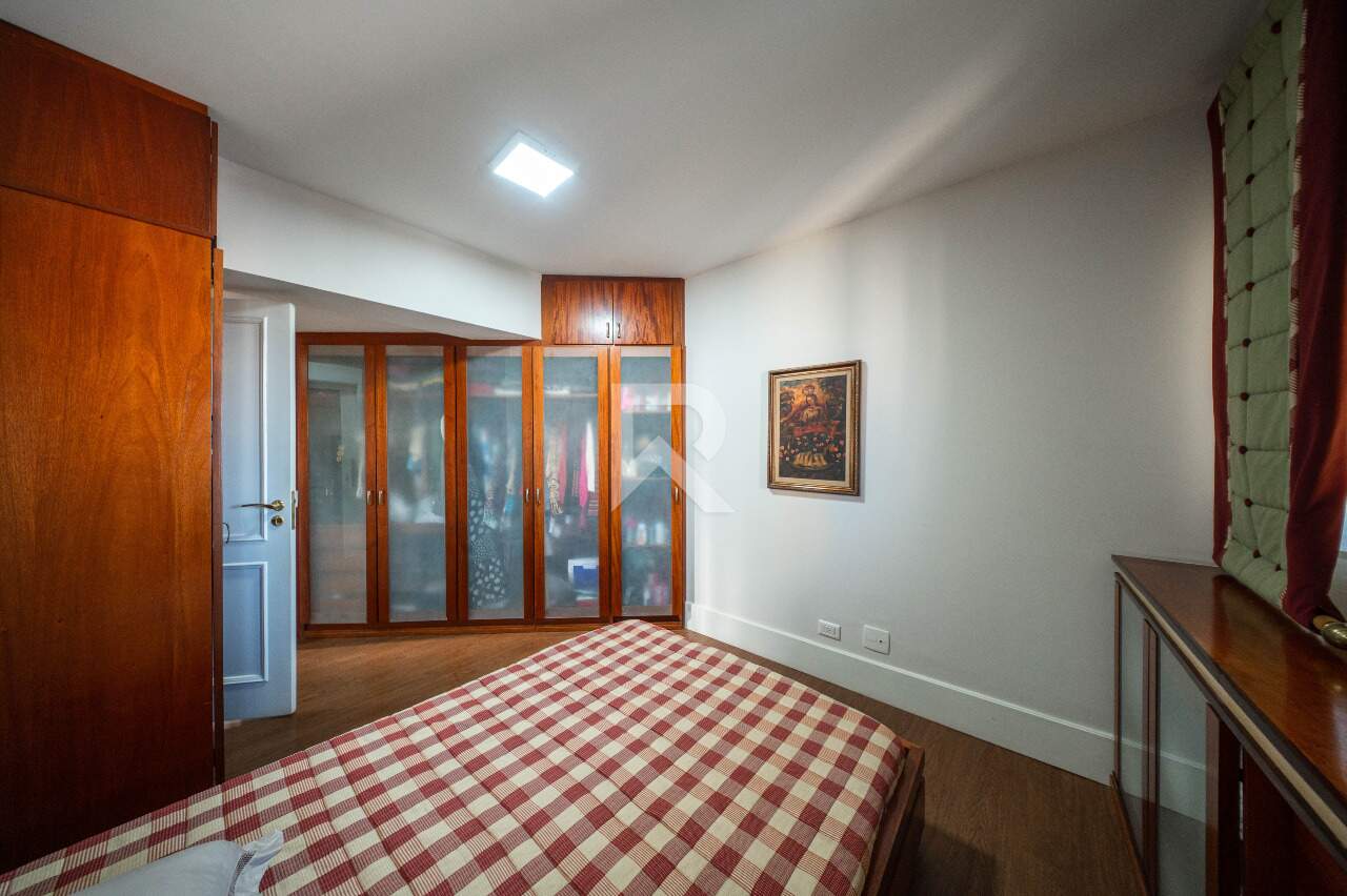 Cobertura Semi Mobiliada com Deck, Jacuzzi, 3 quartos e 221m2 para locação - Água verde, Curitiba miniatura 38