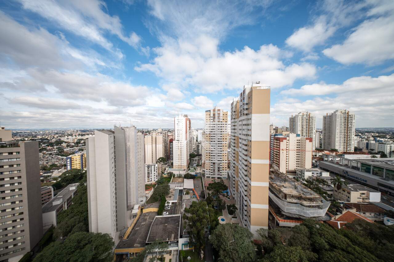 Cobertura Semi Mobiliada com Deck, Jacuzzi, 3 quartos e 221m2 para locação - Água verde, Curitiba miniatura 29