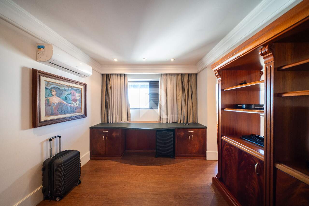 Cobertura Semi Mobiliada com Deck, Jacuzzi, 3 quartos e 221m2 para locação - Água verde, Curitiba miniatura 39