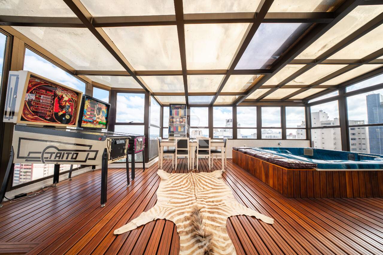 Cobertura Semi Mobiliada com Deck, Jacuzzi, 3 quartos e 221m2 para locação - Água verde, Curitiba miniatura 8