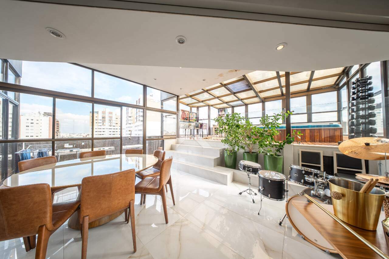 Cobertura Semi Mobiliada com Deck, Jacuzzi, 3 quartos e 221m2 para locação - Água verde, Curitiba miniatura 14