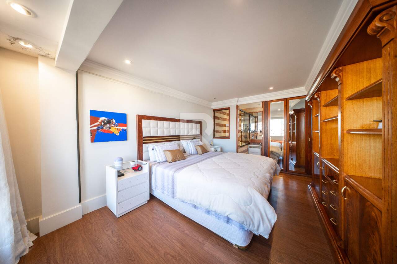 Cobertura Semi Mobiliada com Deck, Jacuzzi, 3 quartos e 221m2 para locação - Água verde, Curitiba miniatura 31