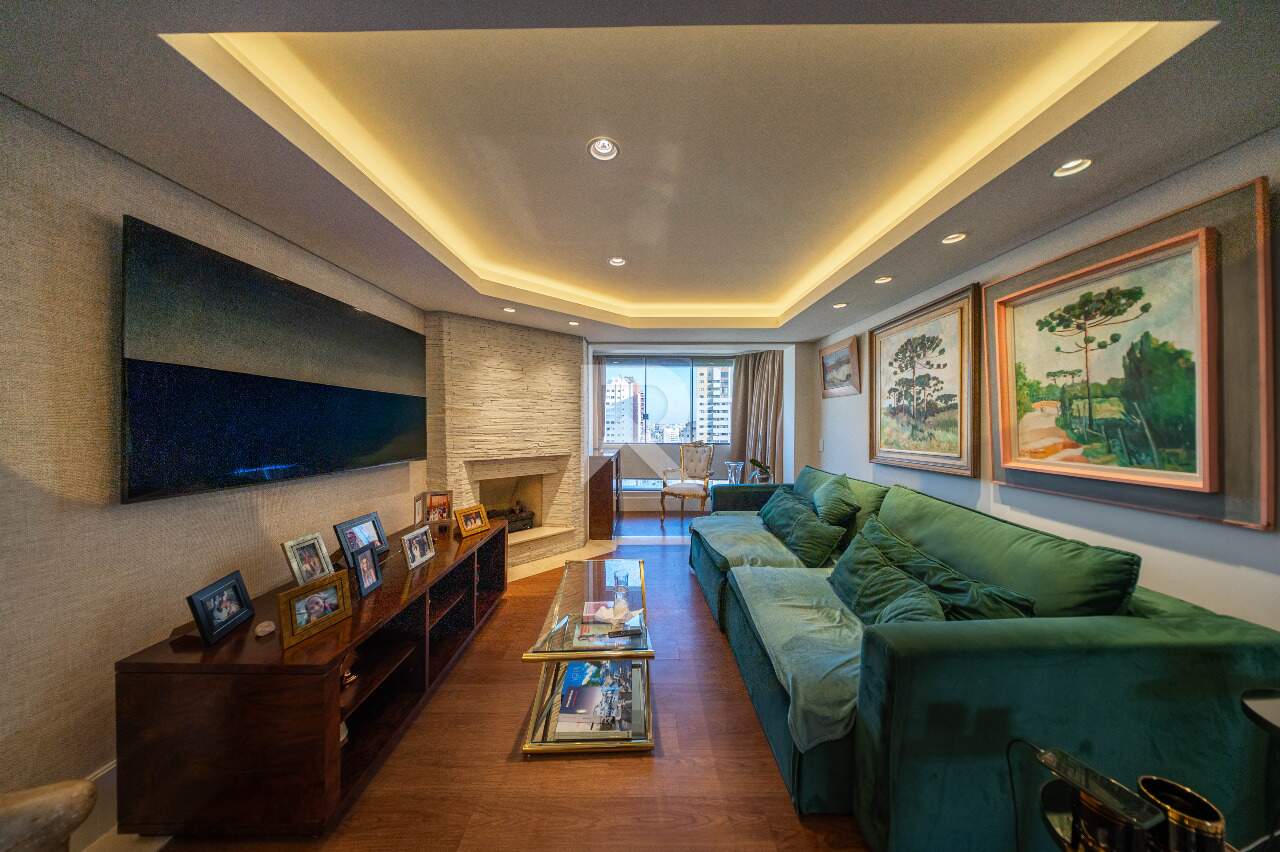 Cobertura Semi Mobiliada com Deck, Jacuzzi, 3 quartos e 221m2 para locação - Água verde, Curitiba miniatura 15