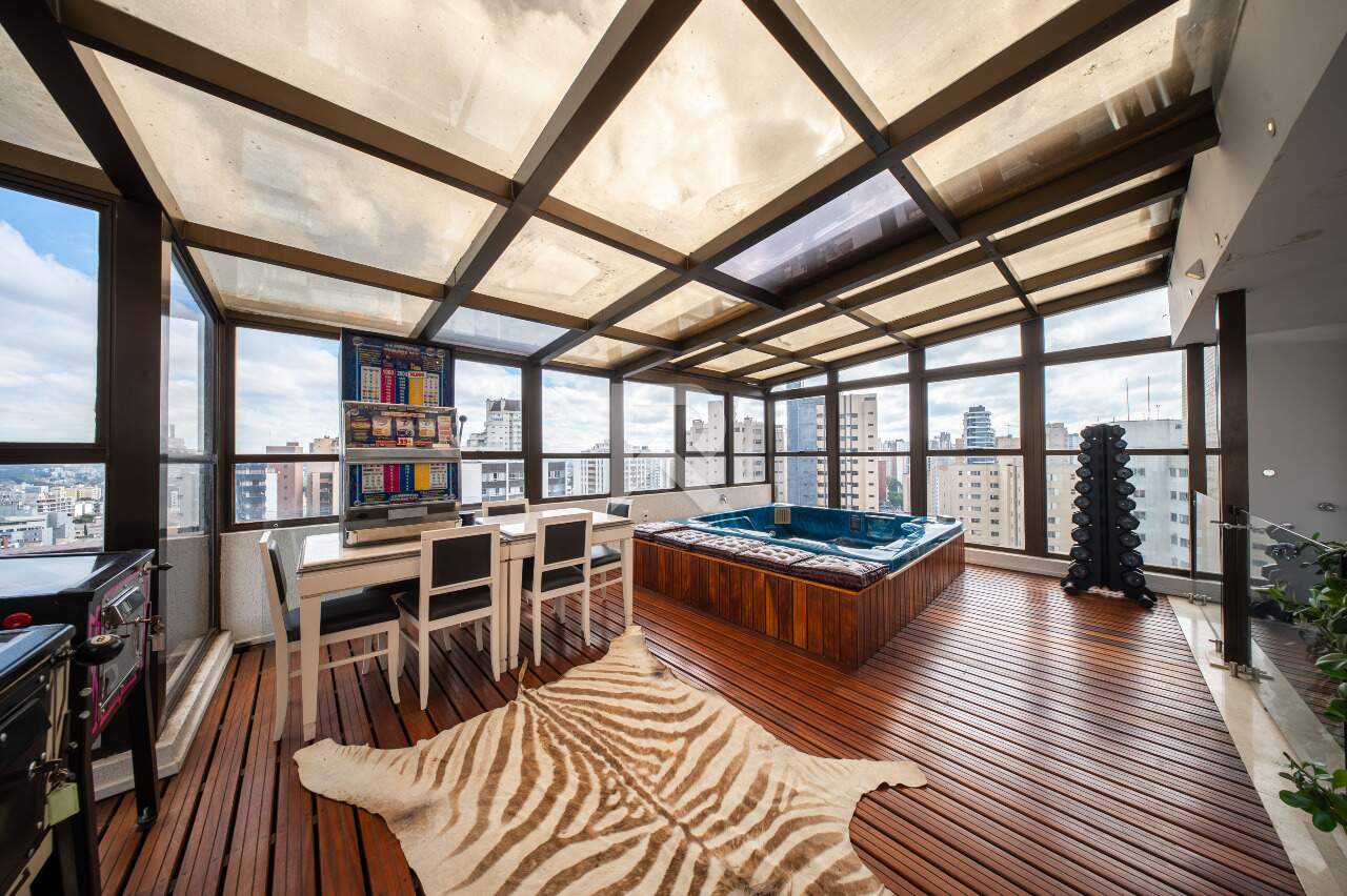 Cobertura Semi Mobiliada com Deck, Jacuzzi, 3 quartos e 221m2 para locação - Água verde, Curitiba miniatura 9