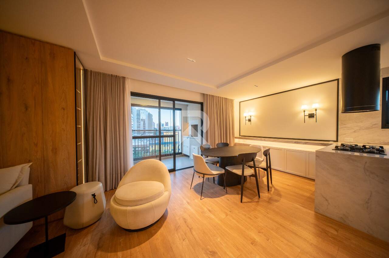 Apartamento Mobiliado em Cond. Clube com 2 quartos, closet, 2 vagas, 106m2 para alugar - Alto da Glória, Curitiba