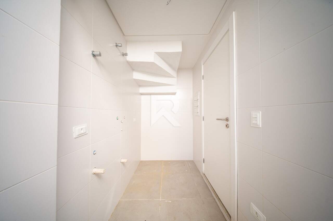 Sobrado Triplex com Vista Livre, 3 Quartos e 2 Vagas à venda, 164 m² - Bom Retiro - Curitiba/PR miniatura 10