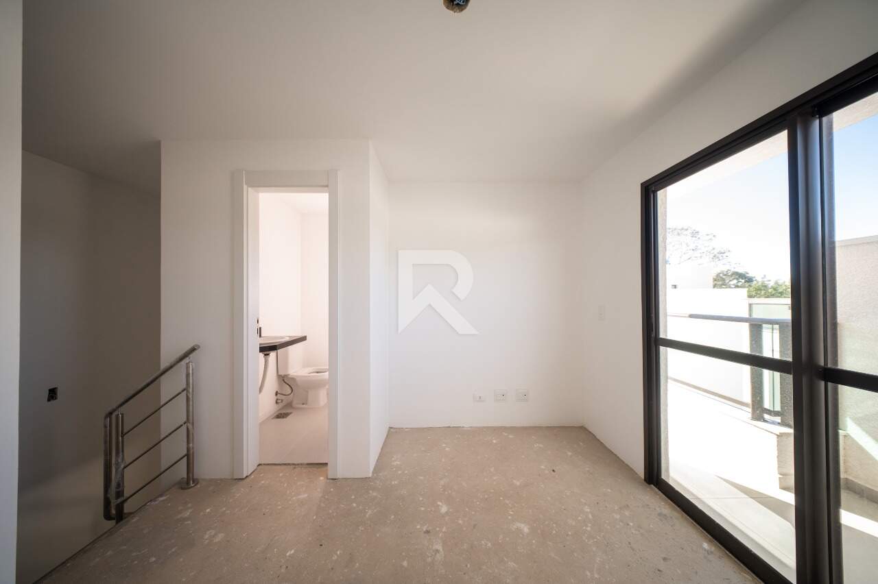Sobrado Triplex com Vista Livre, 3 Quartos e 2 Vagas à venda, 164 m² - Bom Retiro - Curitiba/PR miniatura 24