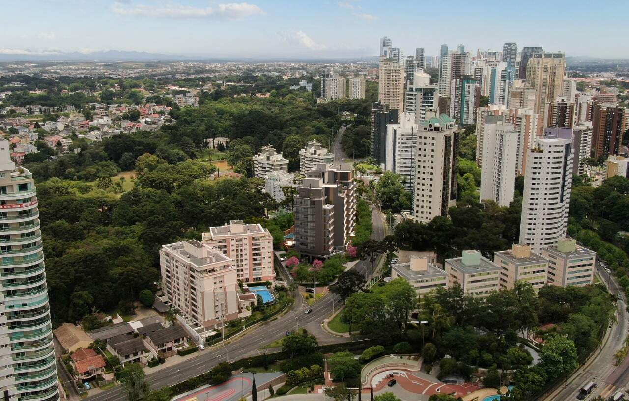 Apartamento de alto padrão com 3 dormitórios e 109,98 m² privativos no Ecoville miniatura 2