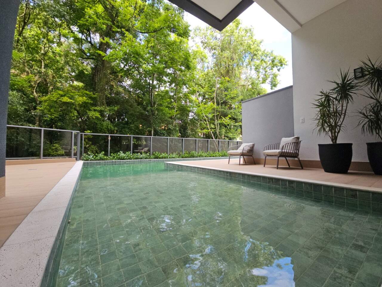 Apartamento de alto padrão com 3 dormitórios e 101,90 m² privativos no Mossunguê miniatura 20