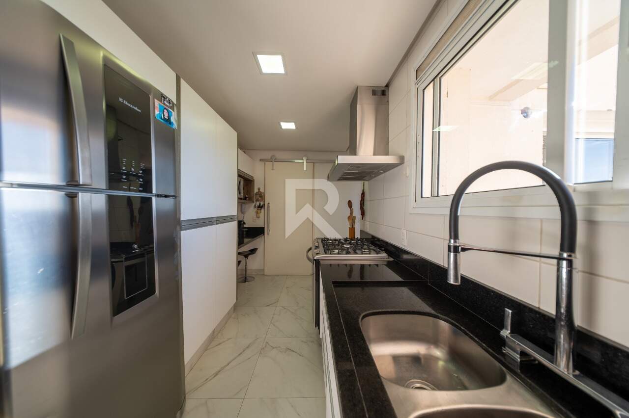 Apartamento mobiliado com 131 m² privativos e 3 dormitórios no Reserva Ecoville miniatura 13