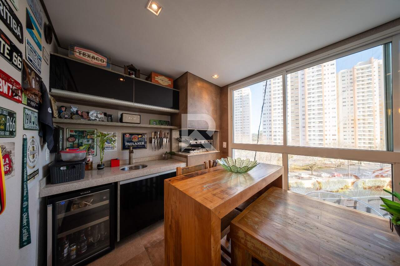 Apartamento mobiliado com 131 m² privativos e 3 dormitórios no Reserva Ecoville miniatura 7