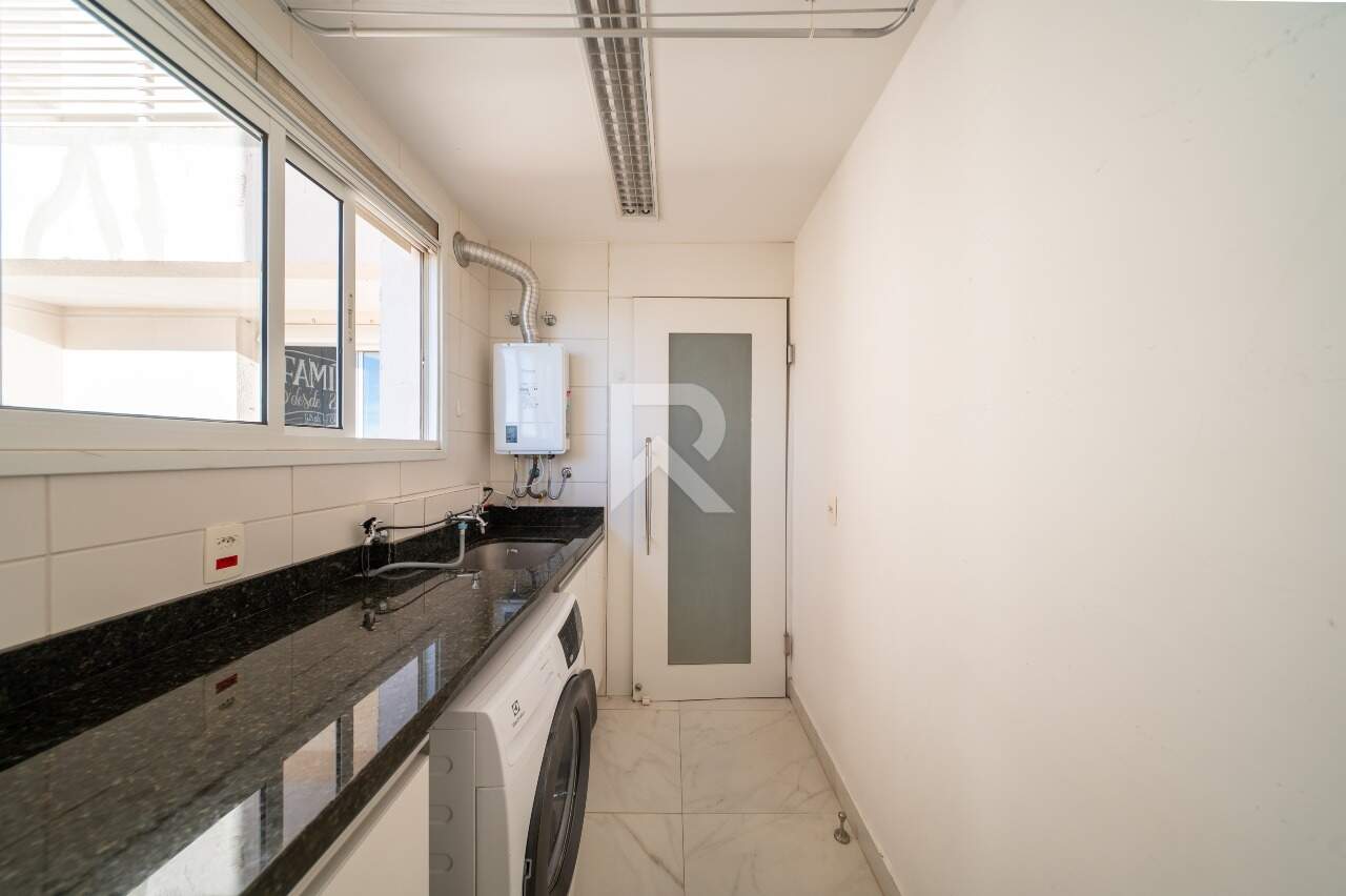 Apartamento mobiliado com 131 m² privativos e 3 dormitórios no Reserva Ecoville miniatura 16