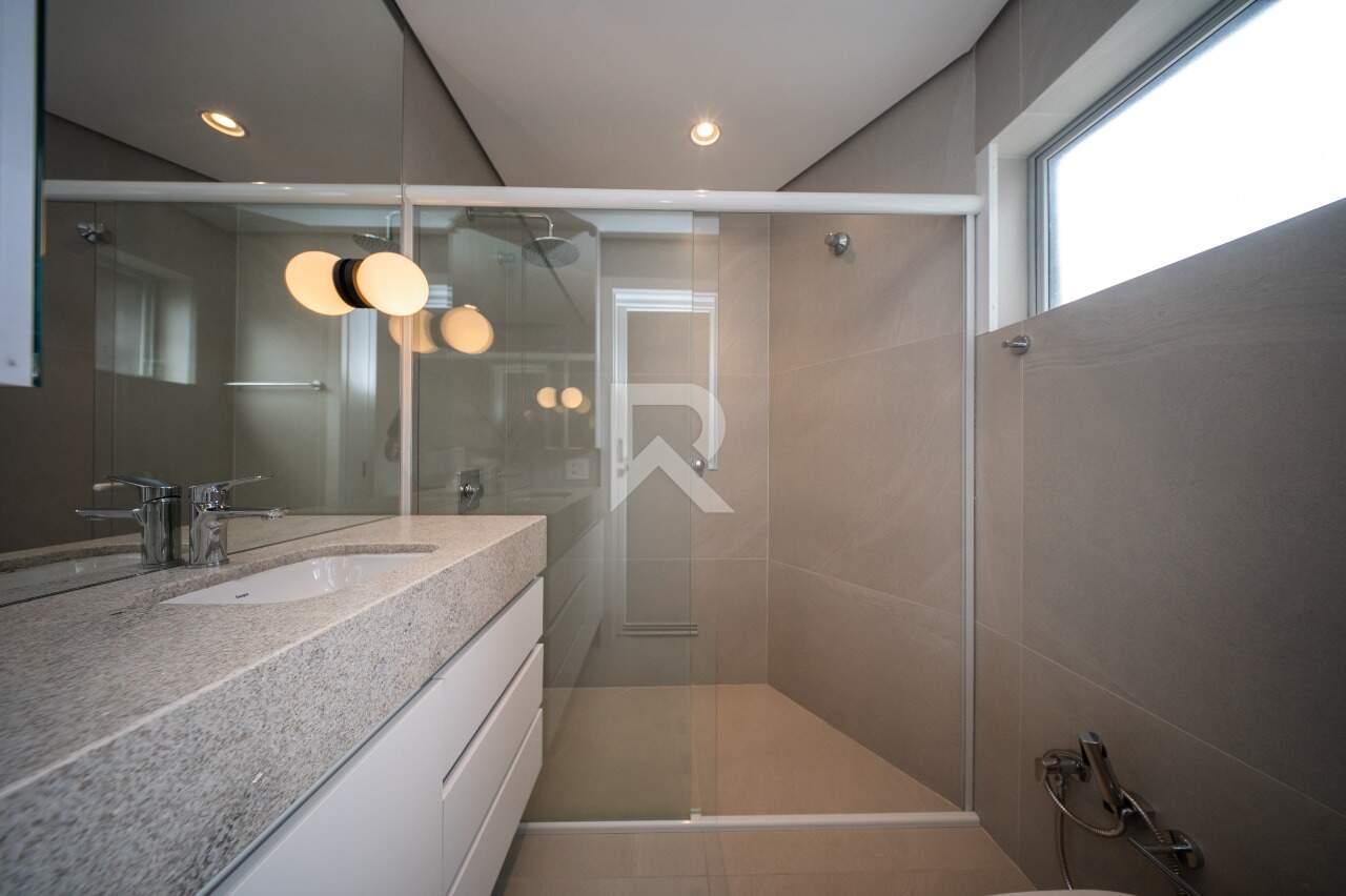 Apartamento com vista livre, 4 suítes e 3 vagas à venda, 250 m² - Batel - Curitiba/PR miniatura 38