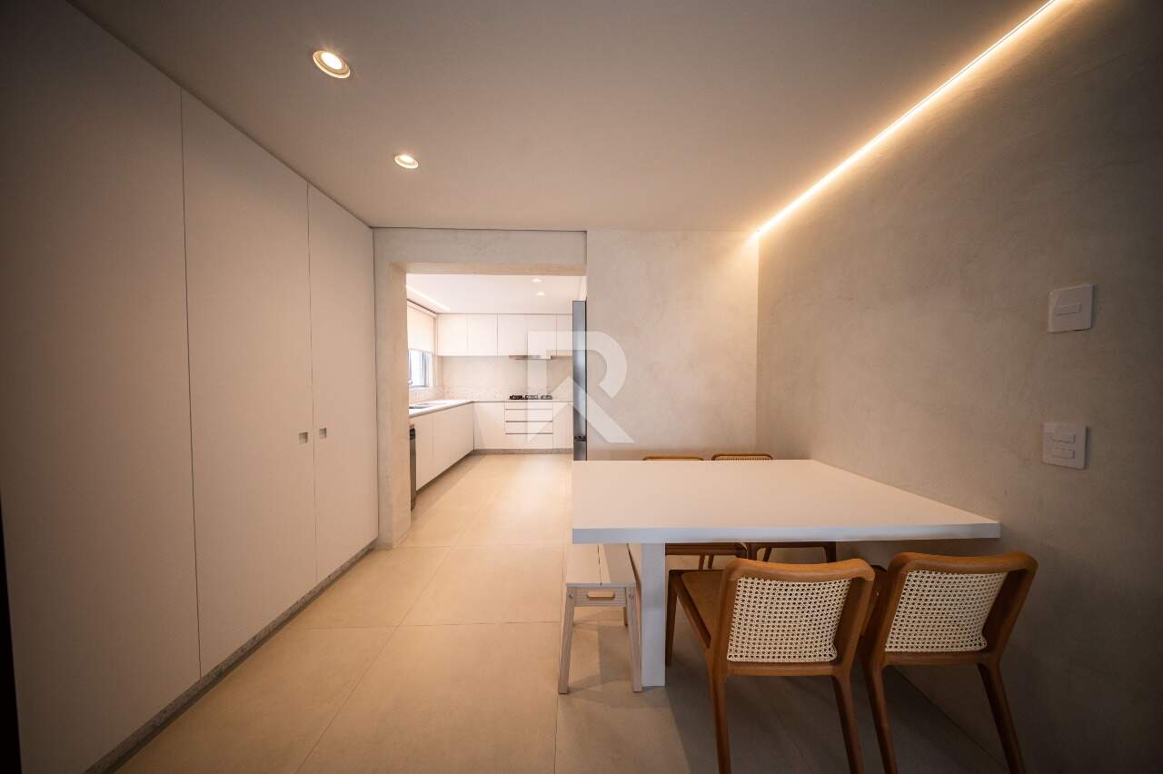 Apartamento com vista livre, 4 suítes e 3 vagas à venda, 250 m² - Batel - Curitiba/PR miniatura 16