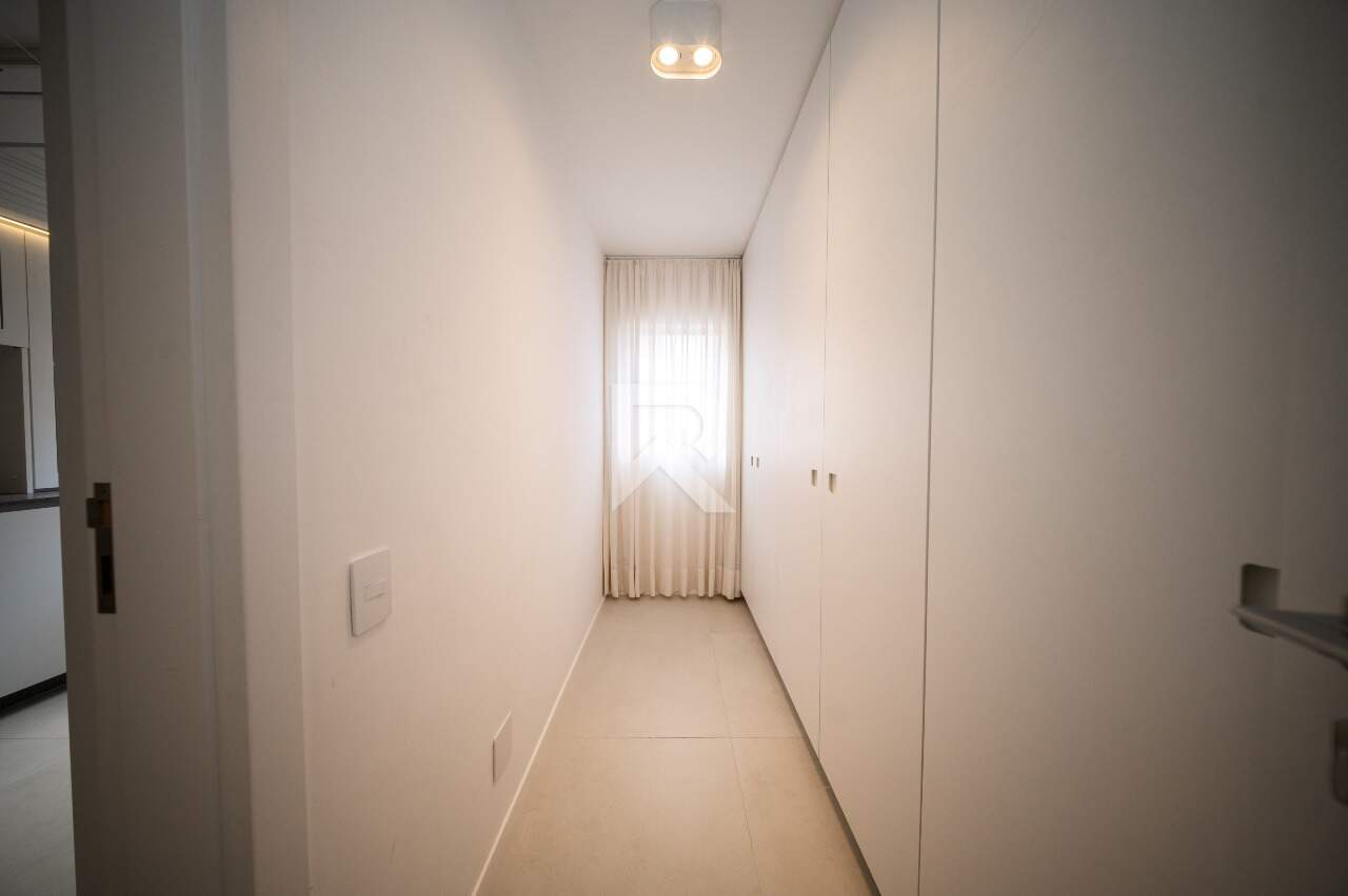 Apartamento com vista livre, 4 suítes e 3 vagas à venda, 250 m² - Batel - Curitiba/PR miniatura 39