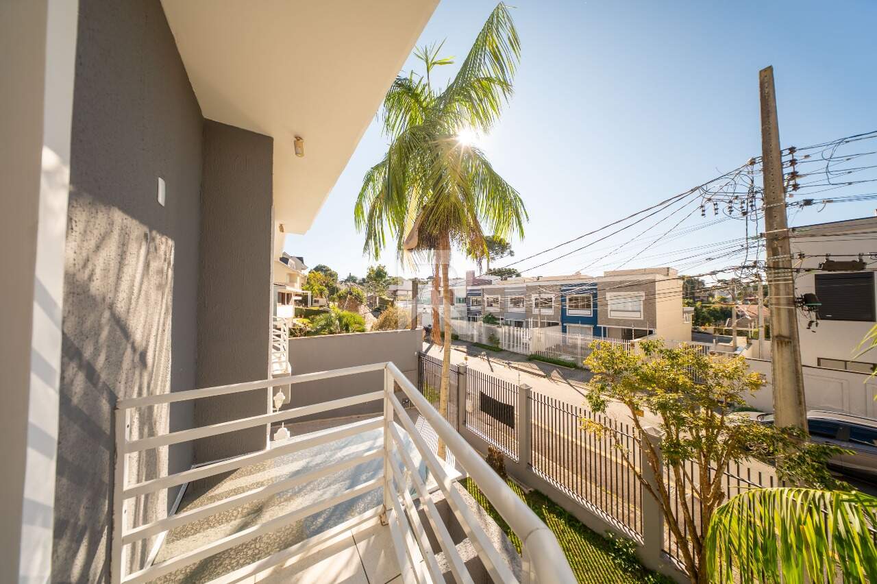 sobrado com Jardim, 3 quartos, 3 vagas para locação, 200 m² - Vista Alegre - Curitiba/PR miniatura 37