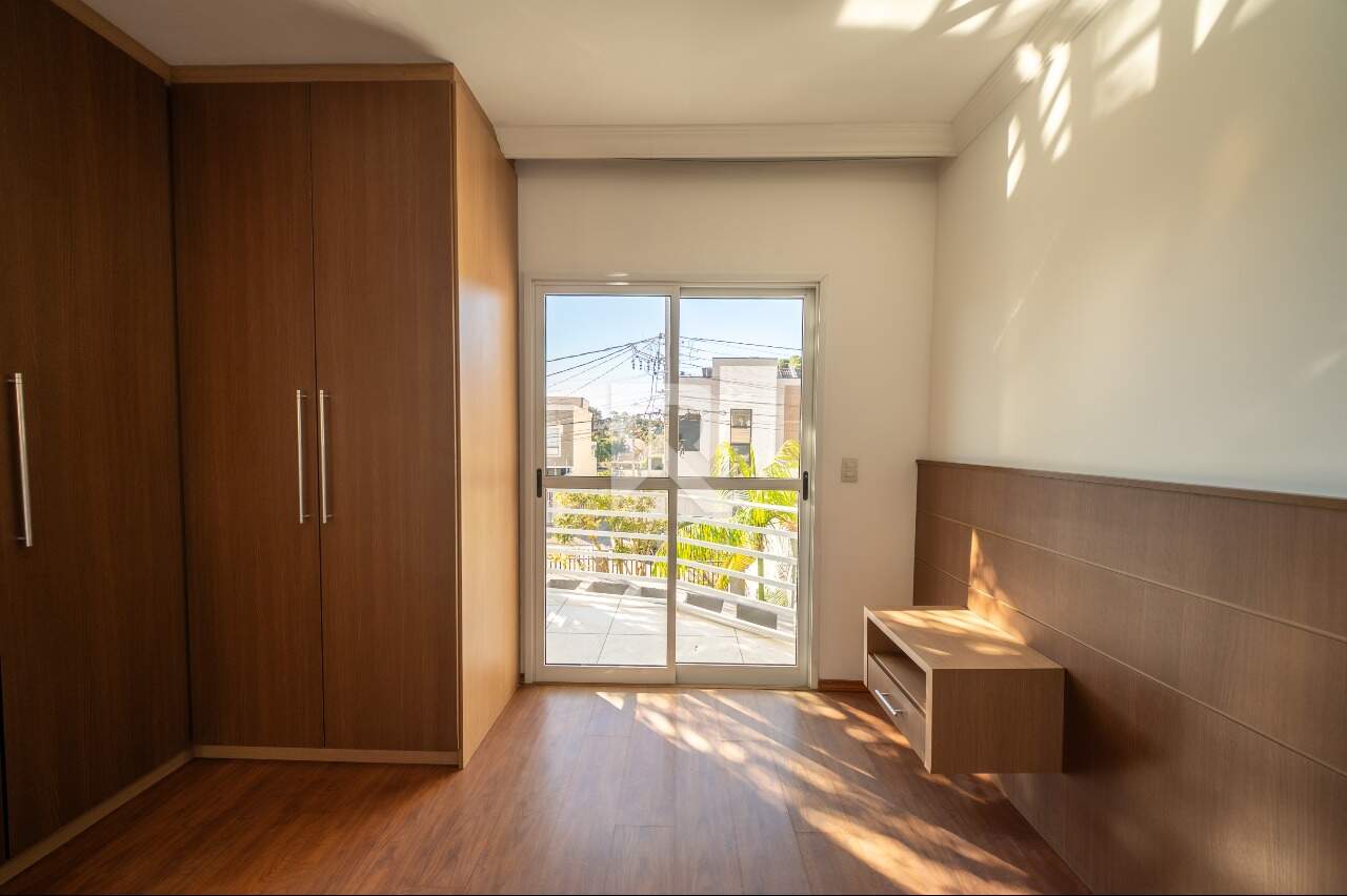 sobrado com Jardim, 3 quartos, 3 vagas para locação, 200 m² - Vista Alegre - Curitiba/PR miniatura 36
