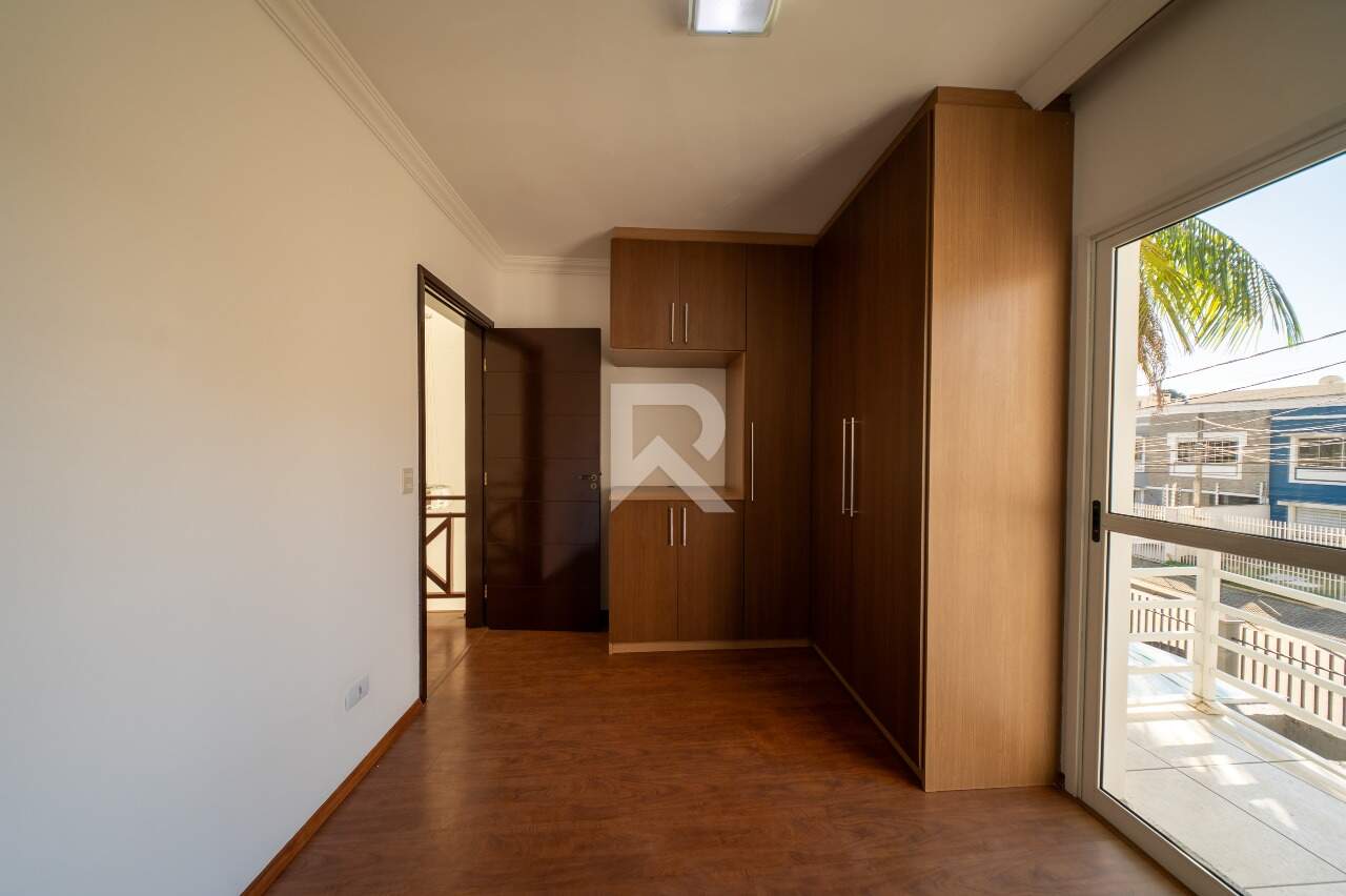 sobrado com Jardim, 3 quartos, 3 vagas para locação, 200 m² - Vista Alegre - Curitiba/PR miniatura 35