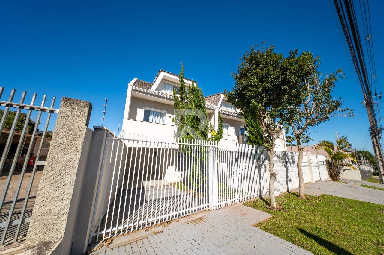 Casa em Condomínio com Vista Livre, 2 quartos e 2 vagas para locação, 145 m² - Campo Comprido - Curitiba/PR