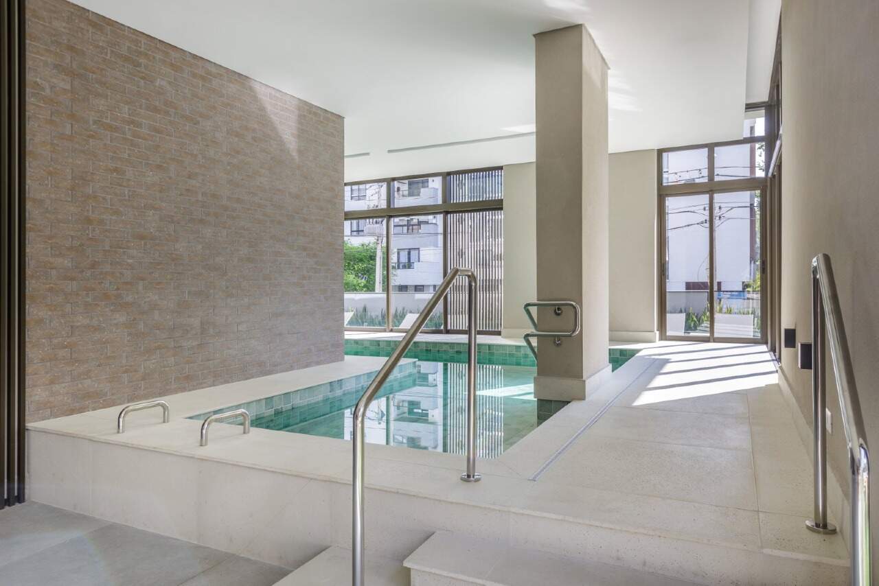 Apartamento de alto padrão com 132 m² privativos e 3 dormitórios no Bigorrilho miniatura 10