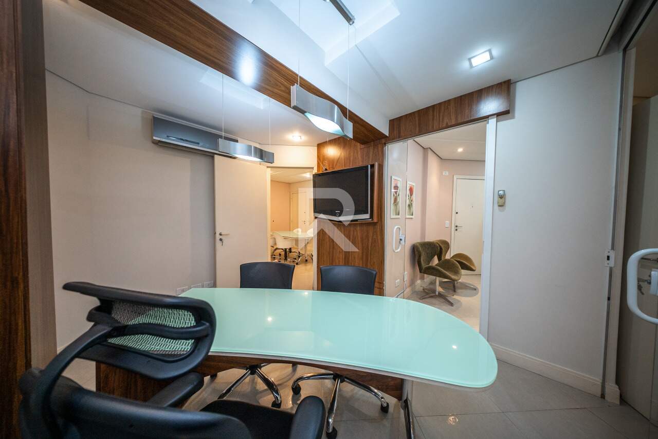 Sala Comercial Mobiliada em Andar Alto com 68m2 para aluguel - Centro, Curitiba miniatura 9