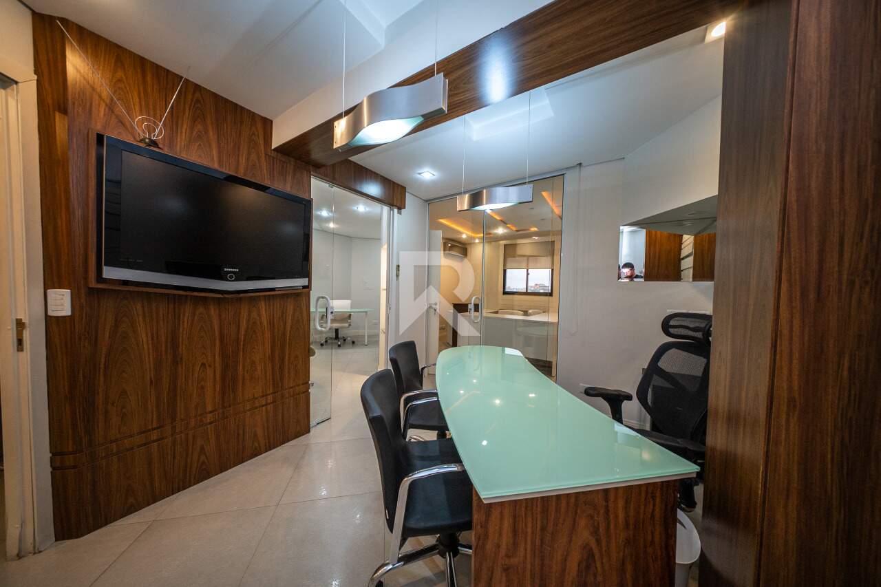 Sala Comercial Mobiliada em Andar Alto com 68m2 para aluguel - Centro, Curitiba