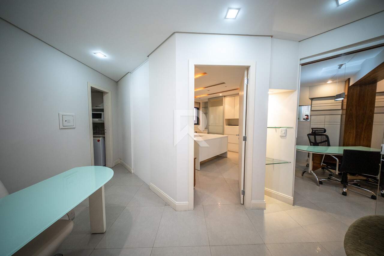 Sala Comercial Mobiliada em Andar Alto com 68m2 para aluguel - Centro, Curitiba miniatura 6