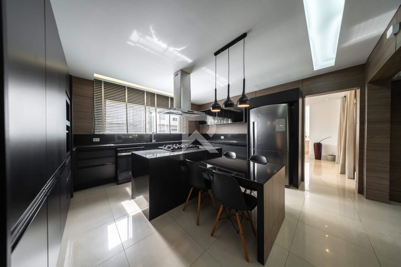 Casa em Condomínio Porteira Fechada com Jardim, 4 suítes, 5 vagas à venda, 429 m² – São Brás – Curitiba/PR miniatura 18