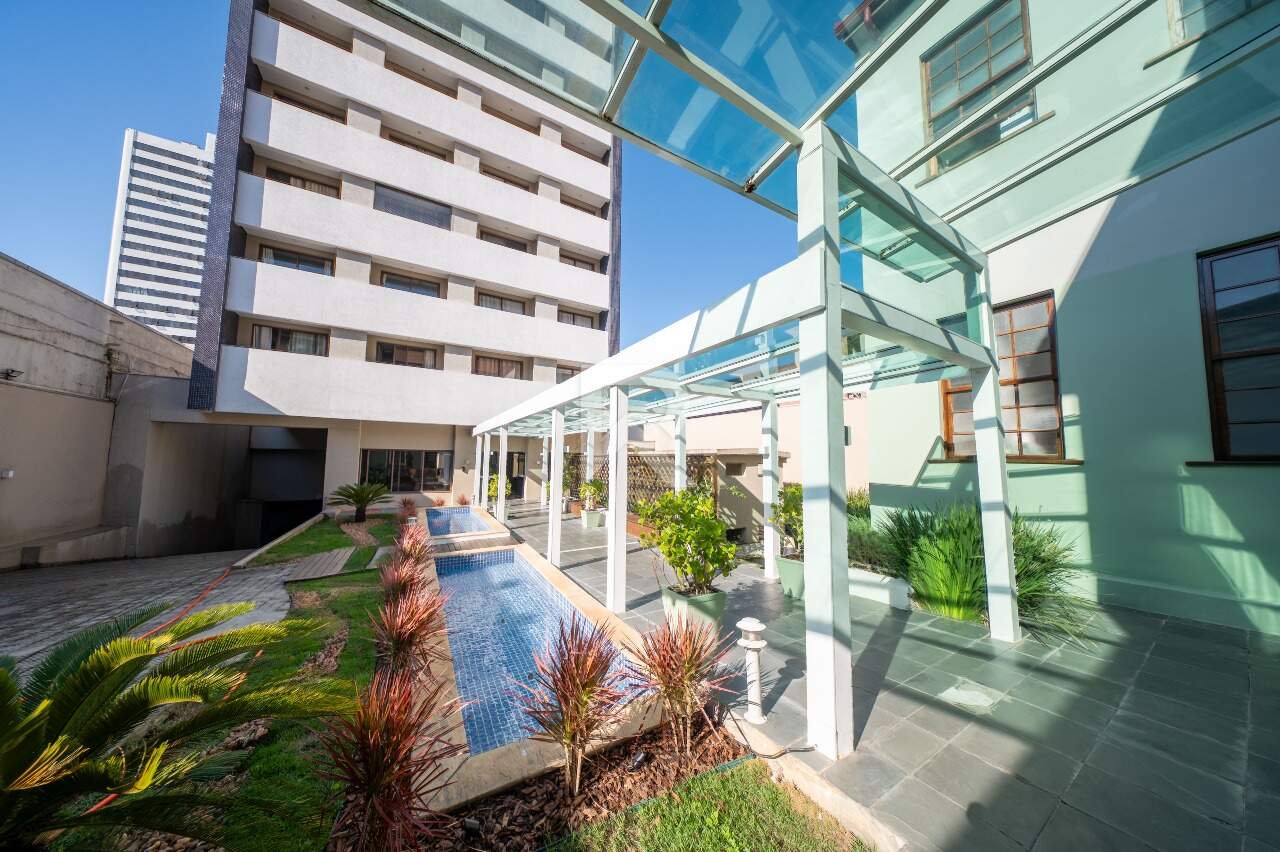 Cobertura Mobiliada com Vista Livre, 2 suítes e 2 vagas para locação, 123 m² – Centro – Curitiba/PR miniatura 3