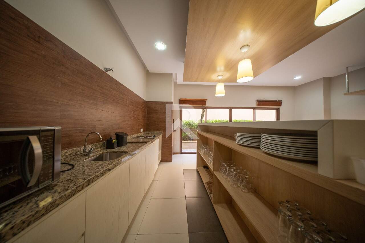 Cobertura Mobiliada com Vista Livre, 2 suítes e 2 vagas para locação, 123 m² – Centro – Curitiba/PR miniatura 53