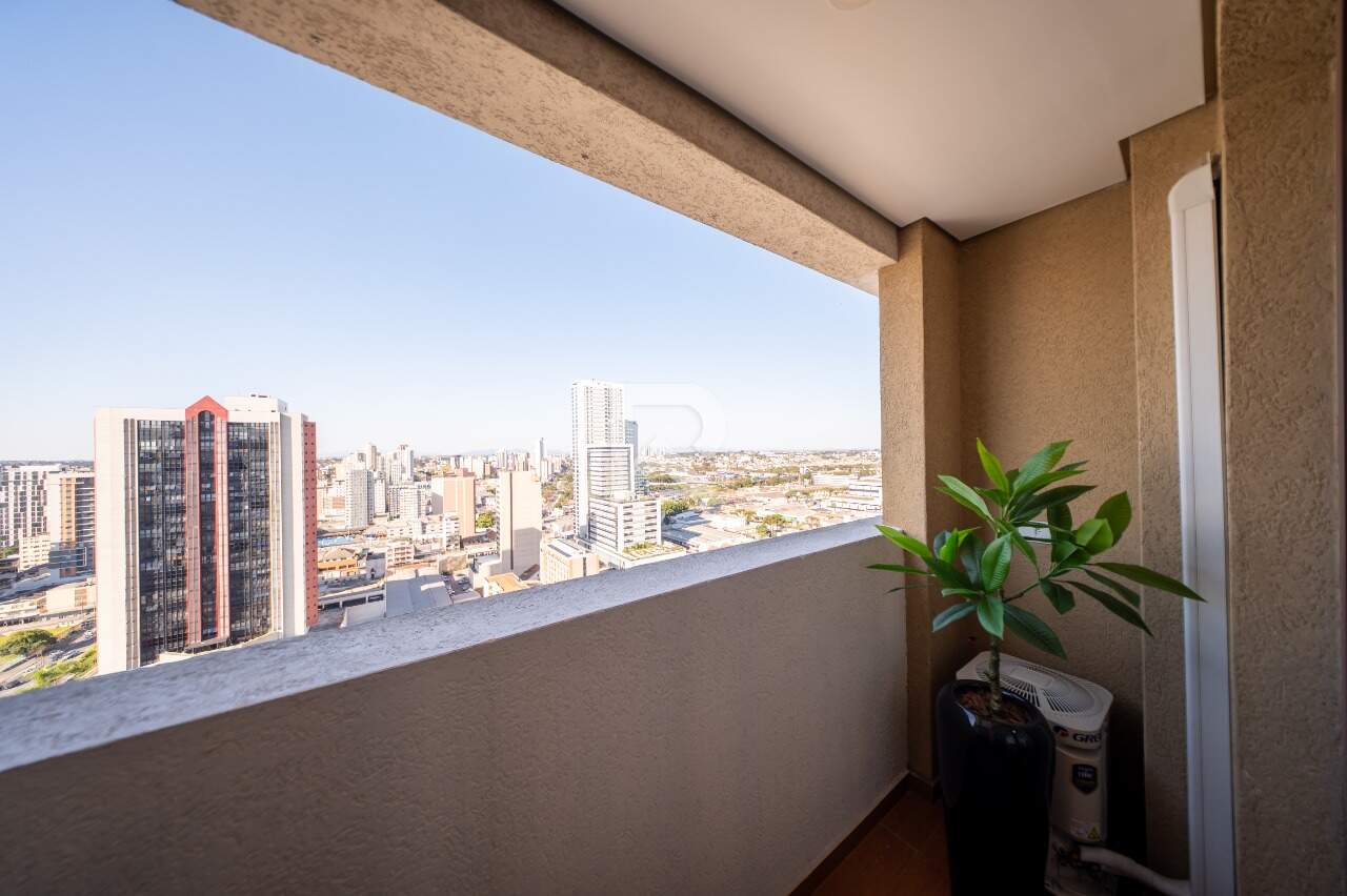 Cobertura Mobiliada com Vista Livre, 2 suítes e 2 vagas para locação, 123 m² – Centro – Curitiba/PR miniatura 5