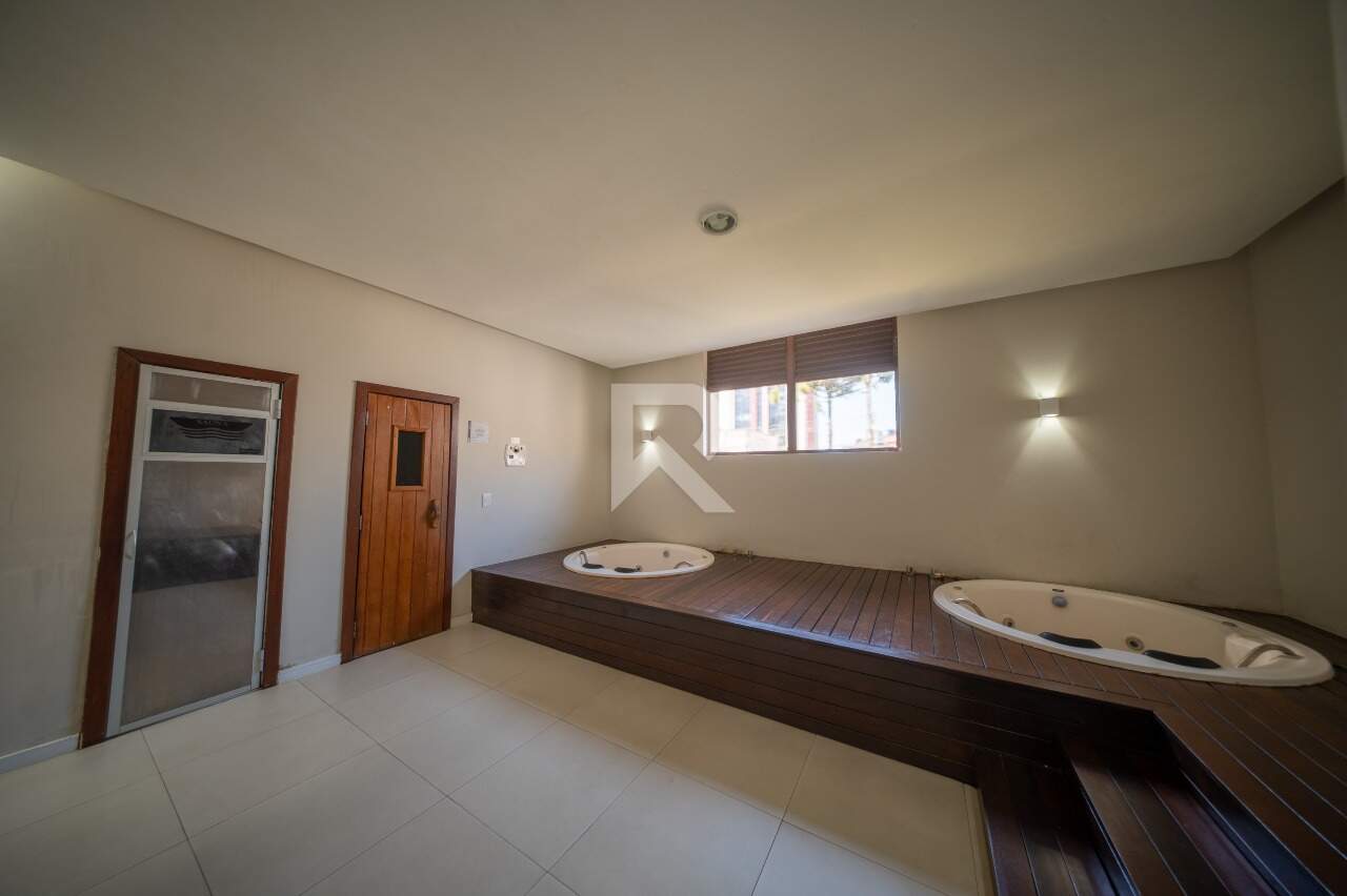 Cobertura Mobiliada com Vista Livre, 2 suítes e 2 vagas para locação, 123 m² – Centro – Curitiba/PR miniatura 44