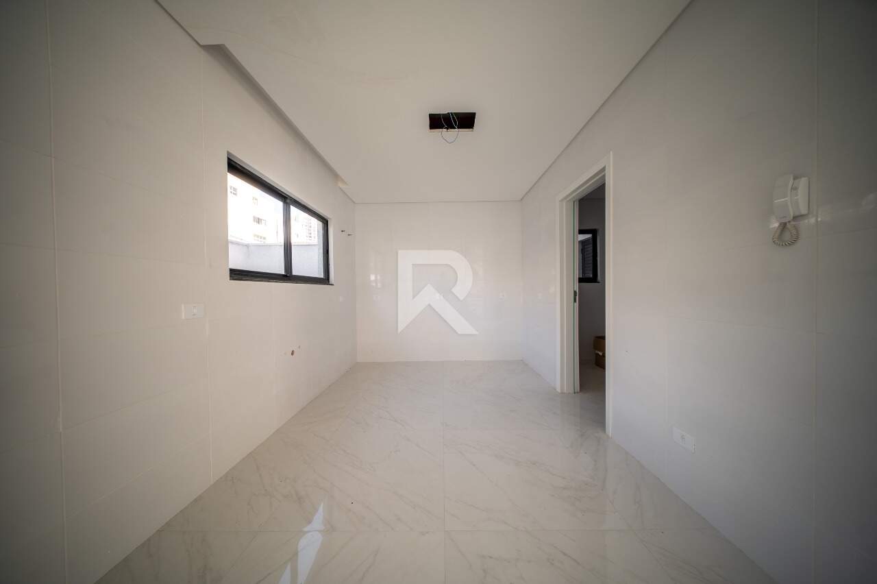 Sobrado com Jardim, 3 suítes e 4 vagas à venda, 175 m² – Campo Comprido – Curitiba/PR miniatura 9