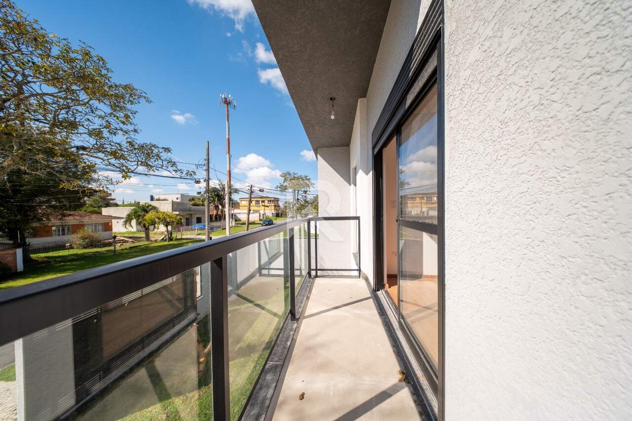 Sobrado com Jardim, 3 suítes e 4 vagas à venda, 175 m² – Campo Comprido – Curitiba/PR