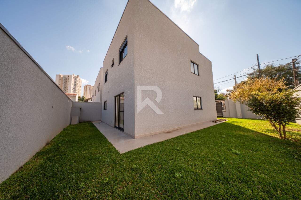 Sobrado com Jardim, 3 suítes e 4 vagas à venda, 175 m² – Campo Comprido – Curitiba/PR miniatura 6