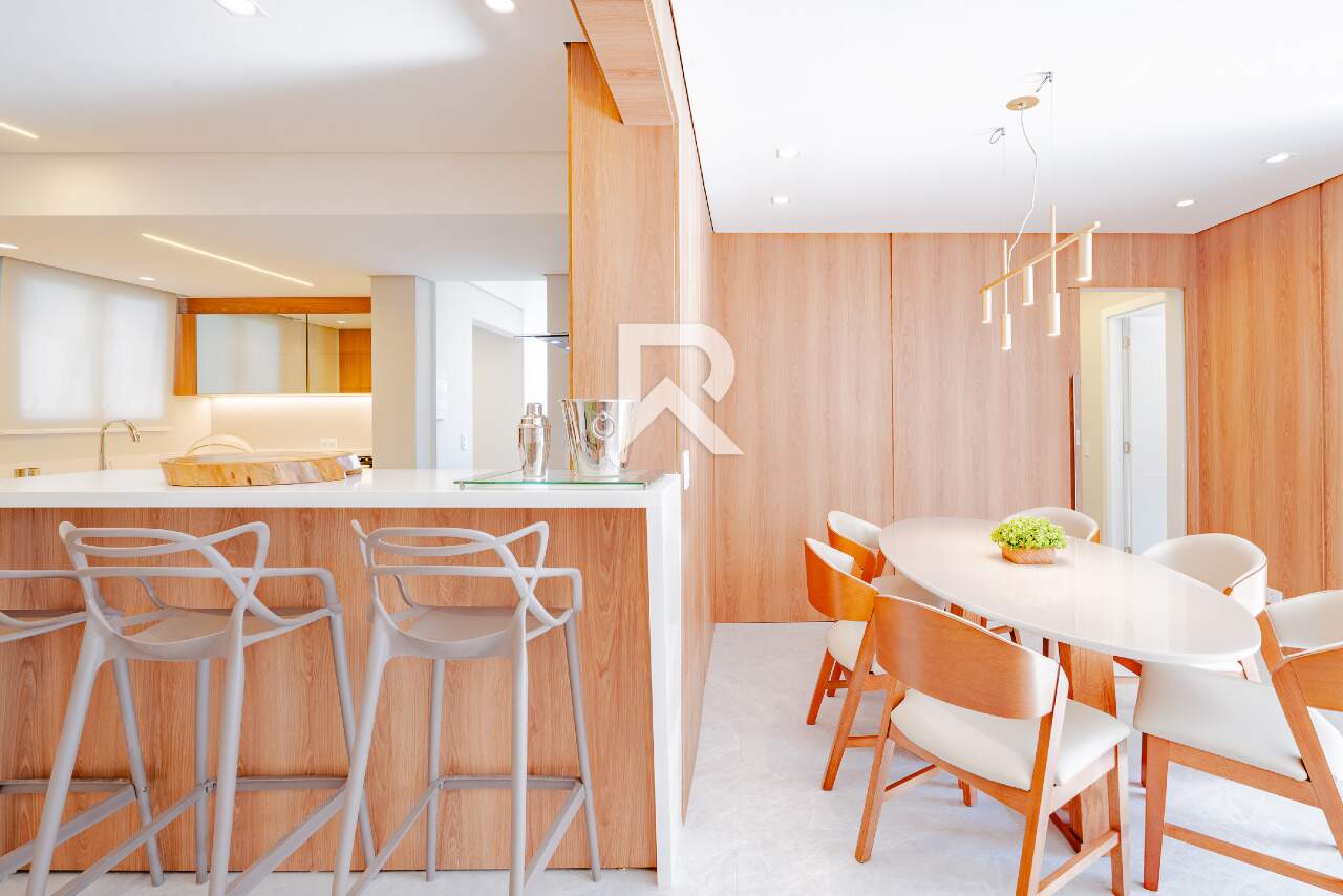 Apartamento Reformado, Semi Mobiliado com 3 Quartos, 113m2 e 1 Vaga para Locação - Bigorrilho - Curitiba/PR miniatura 9
