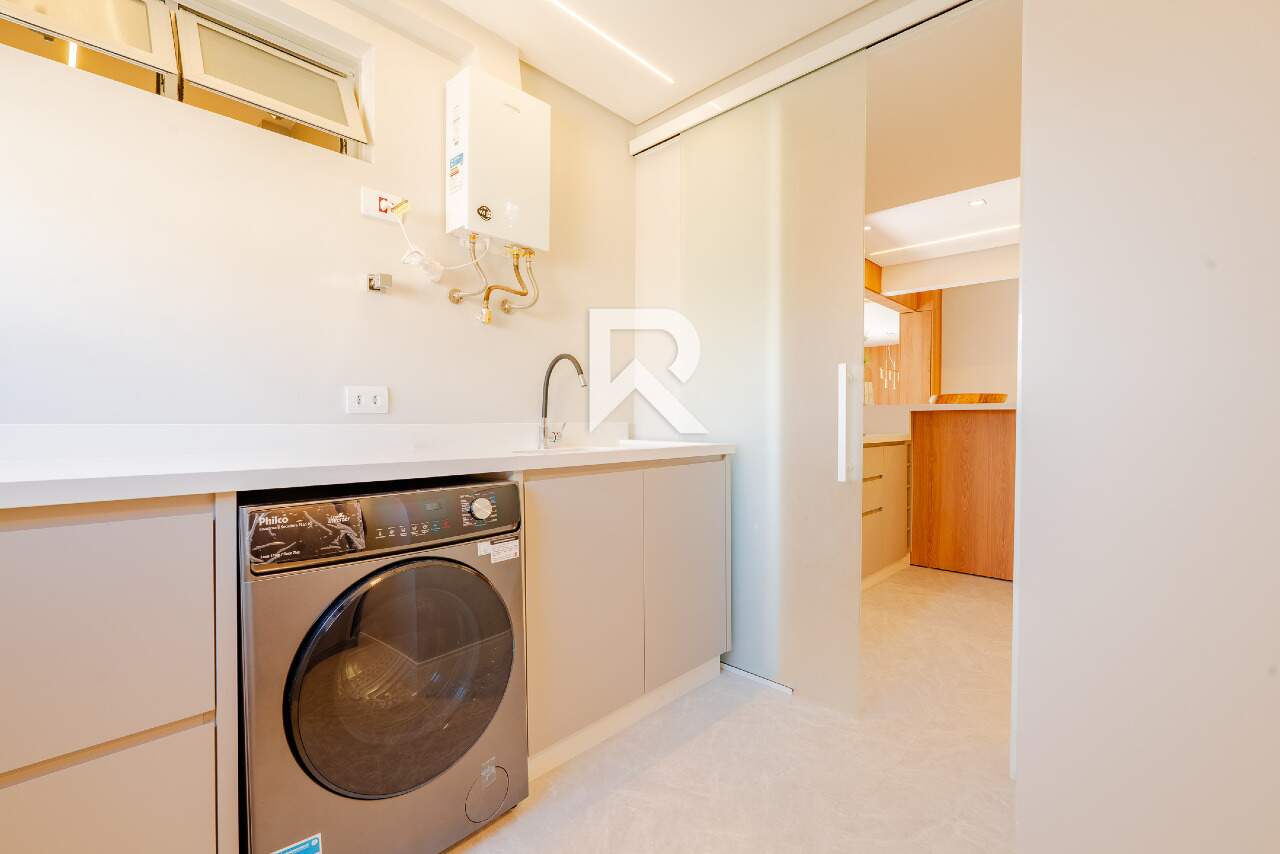 Apartamento Reformado, Semi Mobiliado com 3 Quartos, 113m2 e 1 Vaga para Locação - Bigorrilho - Curitiba/PR miniatura 8