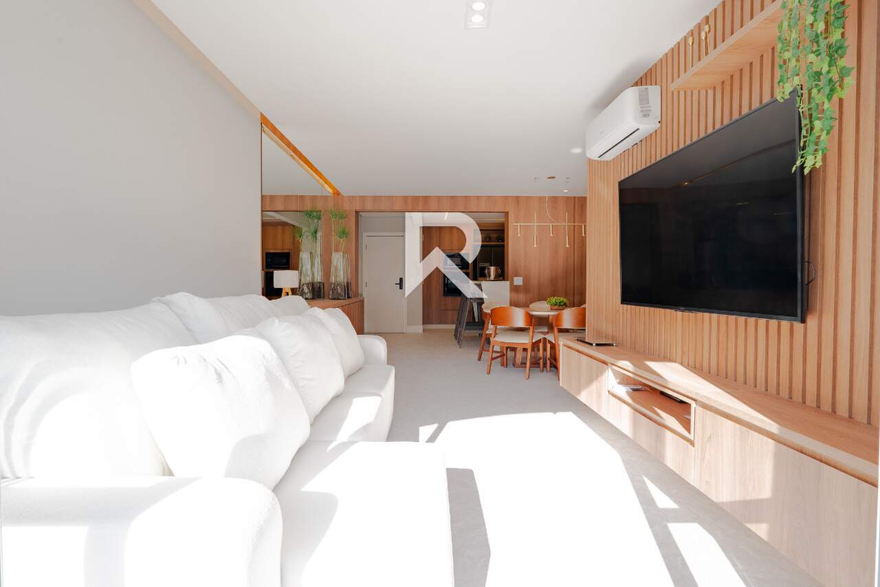 Apartamento Reformado, Semi Mobiliado com 3 Quartos, 113m2 e 1 Vaga para Locação - Bigorrilho - Curitiba/PR miniatura 11