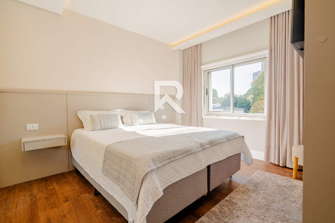Apartamento Reformado, Semi Mobiliado com 3 Quartos, 113m2 e 1 Vaga para Locação - Bigorrilho - Curitiba/PR miniatura 23