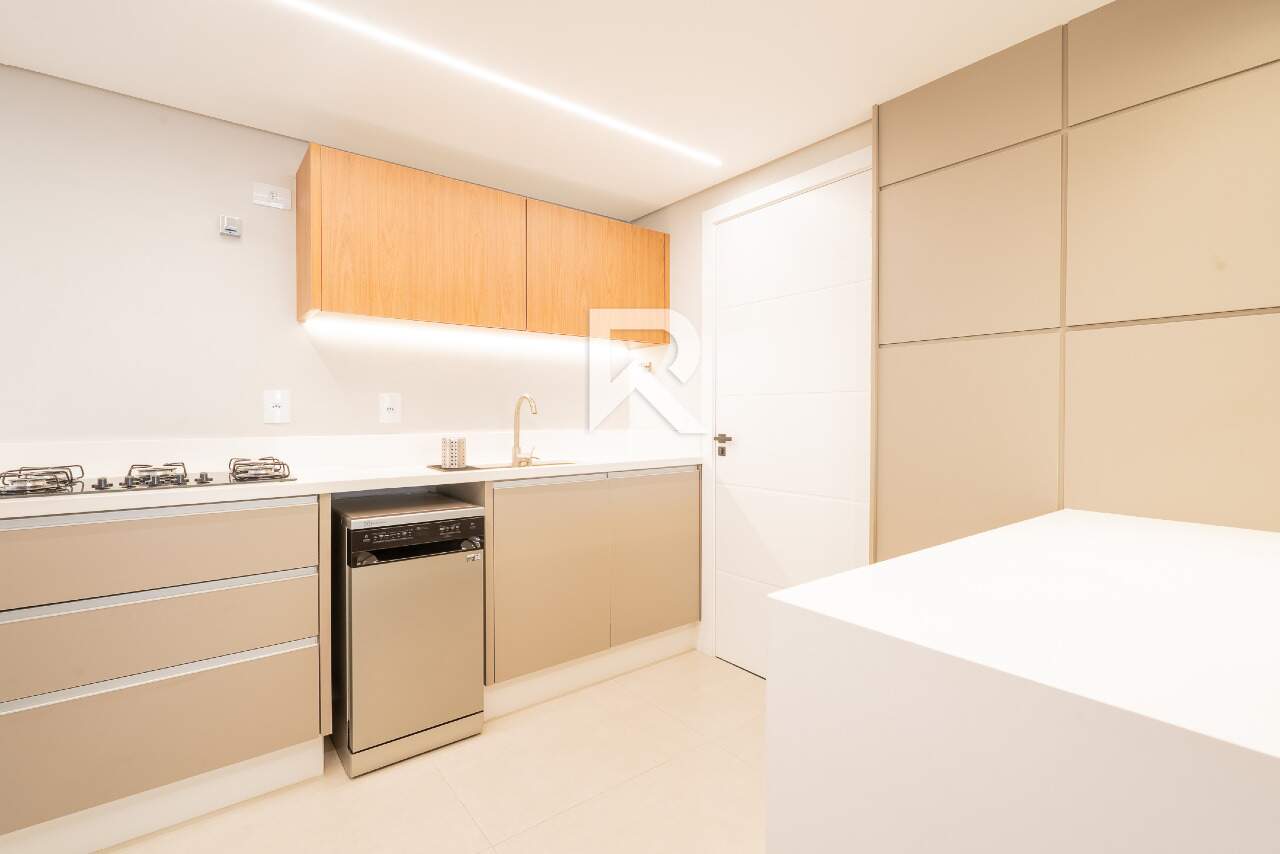 Apartamento Reformado e Mobiliado com 3 Quartos, 1 Vaga e 93m2 para Locação - Batel - Curitiba/PR miniatura 8