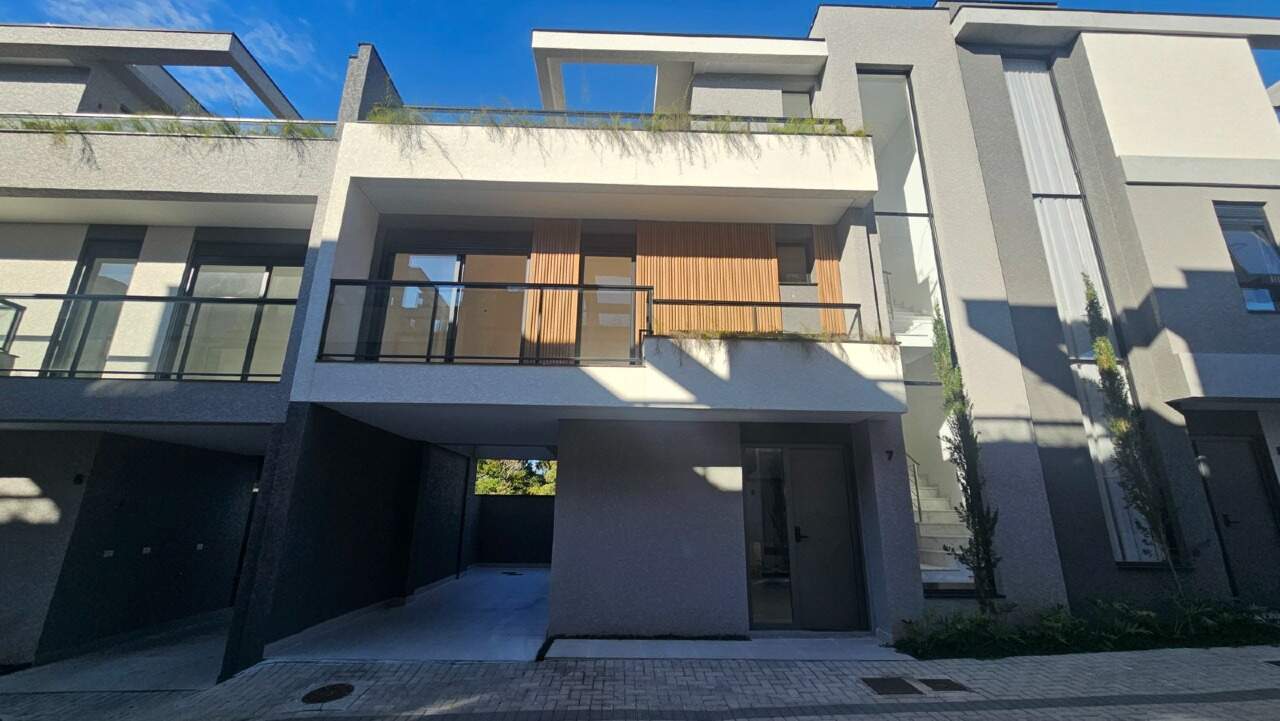 Sobrado em Condomínio com 176,61 m² Privativos | Uniq Sprada - Campo Comprido | Curitiba/PR