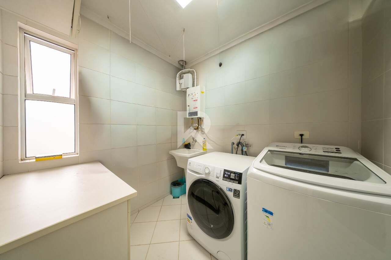 Apartamento Semi Mobiliado com Área Gourmet, 2 Quartos e 2 Vagas para Locação - Santo Inacio - Curitiba/PR miniatura 11