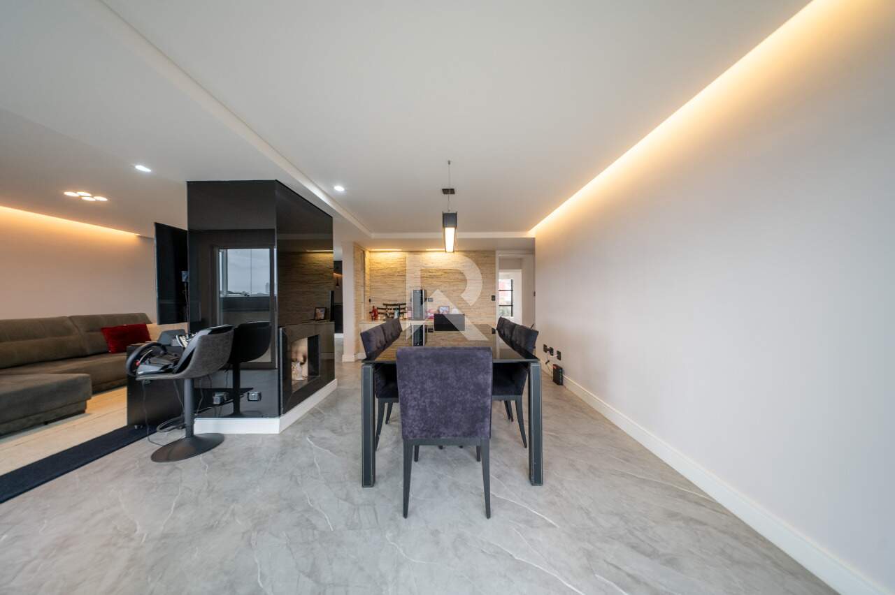 Apartamento Semi Mobiliado com Área Gourmet, 2 Quartos e 2 Vagas para Locação - Santo Inacio - Curitiba/PR miniatura 7