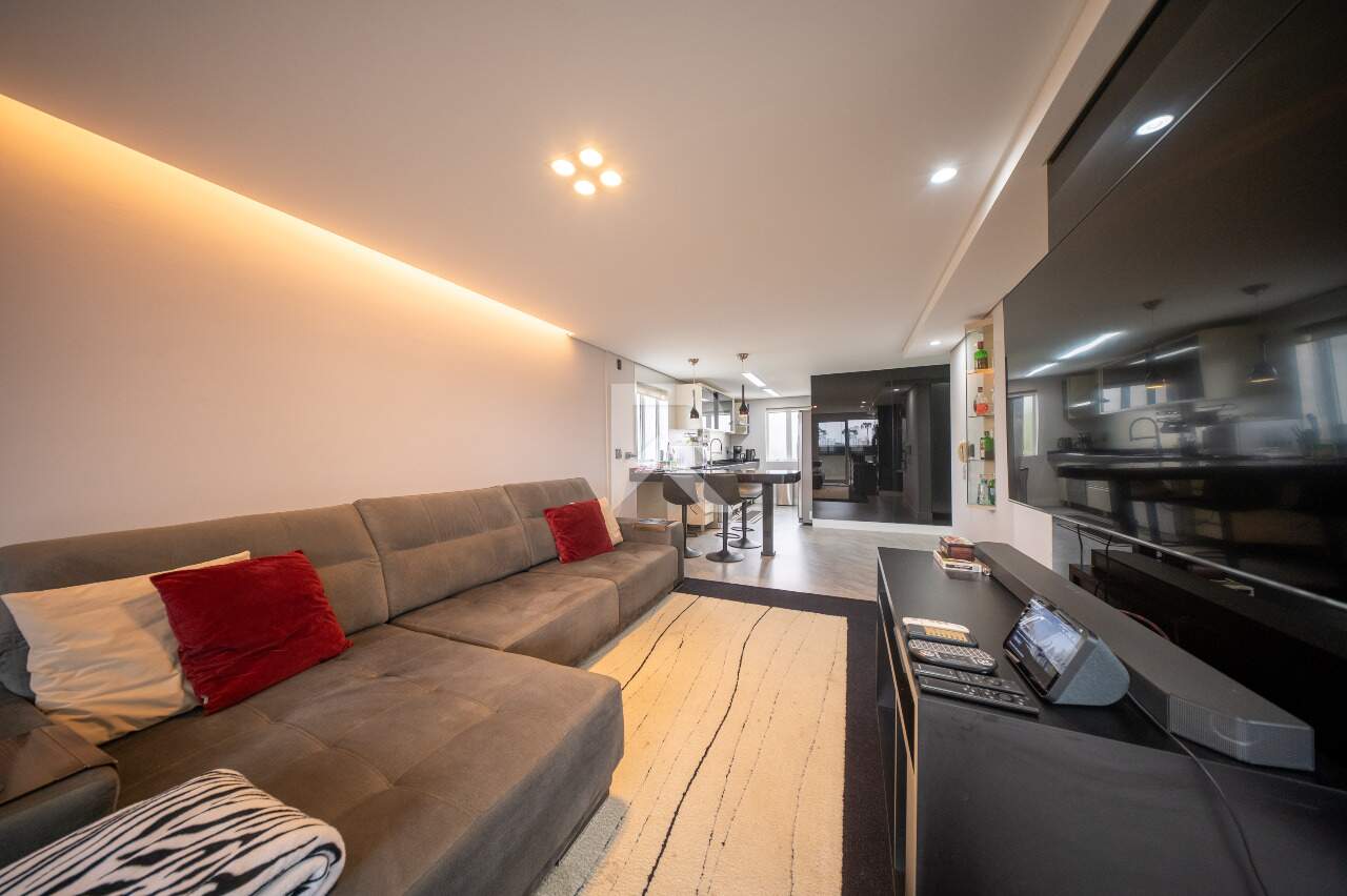 Apartamento Semi Mobiliado com Área Gourmet, 2 Quartos e 2 Vagas para Locação - Santo Inacio - Curitiba/PR miniatura 4