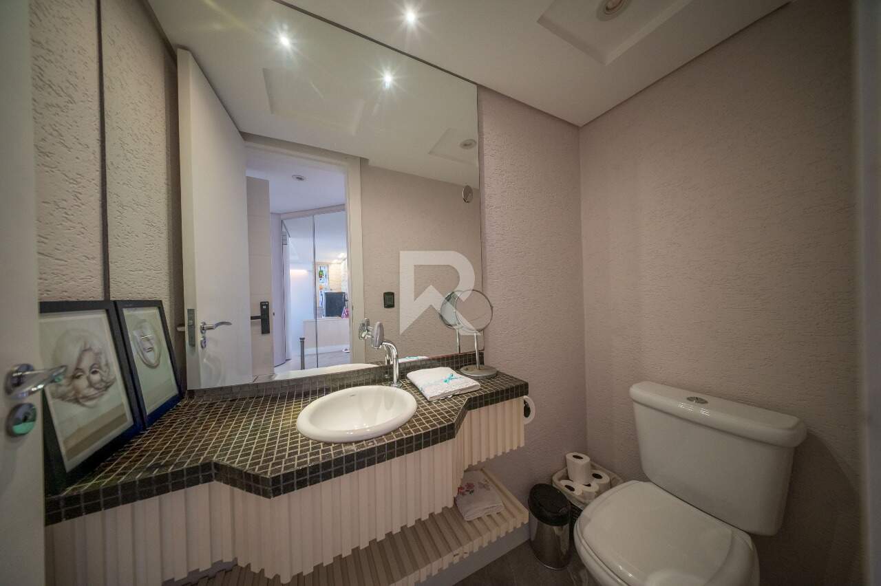 Apartamento Semi Mobiliado com Área Gourmet, 2 Quartos e 2 Vagas para Locação - Santo Inacio - Curitiba/PR miniatura 14