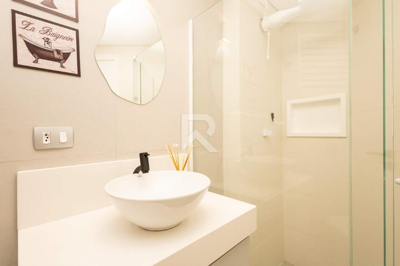 Apartamento Mobiliado Face Norte com Vista Livre, 2 Quartos e 1 Vaga para Locação - Bigorrilho - Curitiba/PR miniatura 9