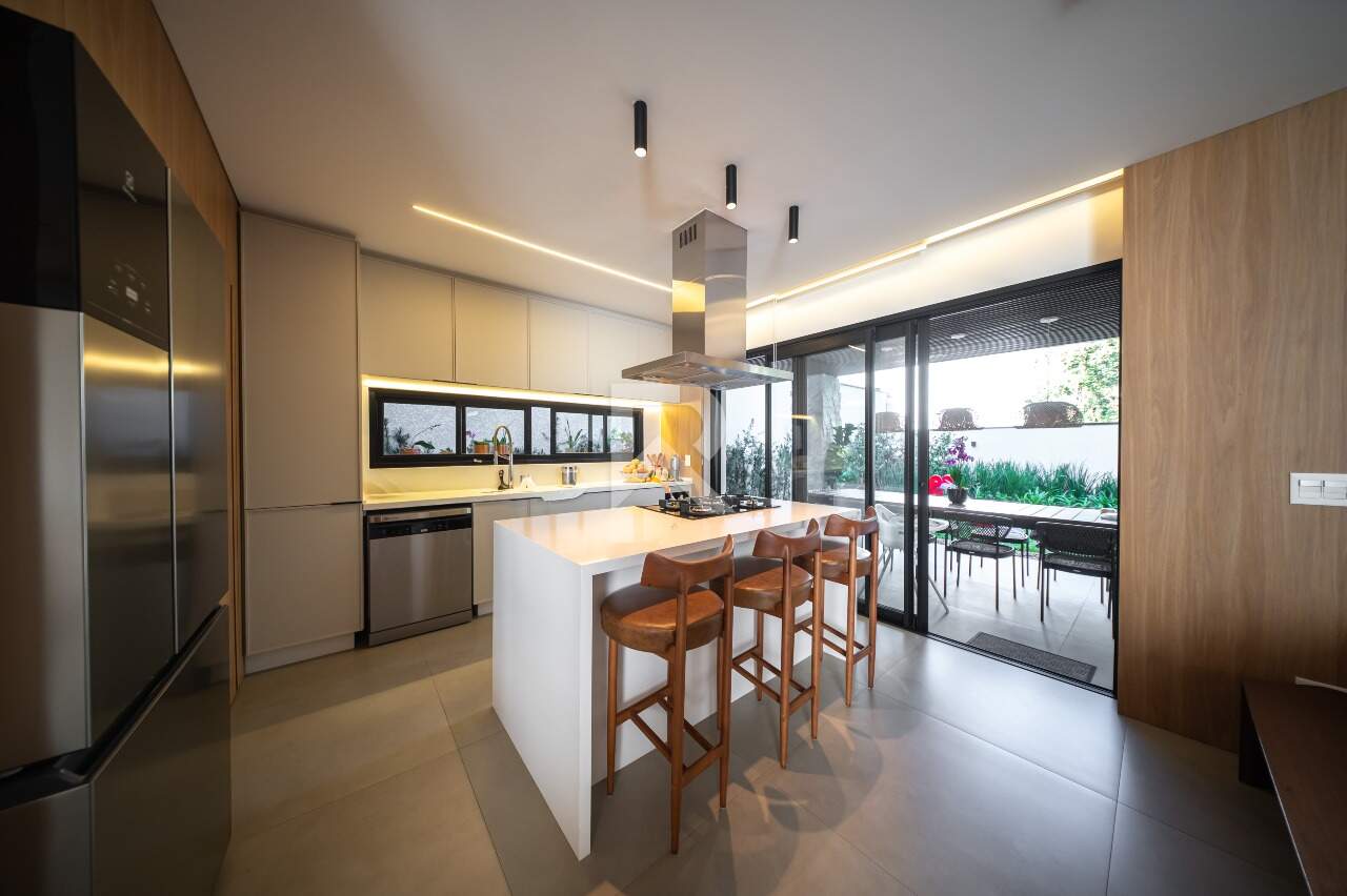 Casa em Condomínio com Vista Livre, Porteira Fechada, 3 Suítes e 4 Vagas à venda, 250 m² - Cascatinha - Curitiba/PR miniatura 8