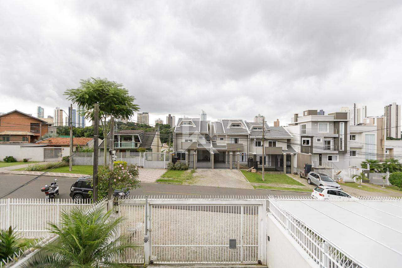 Casa de Rua com Vista Livre, Piscina e 3 Quartos à venda, 214 m² - Mossunguê - Curitiba/PR miniatura 3
