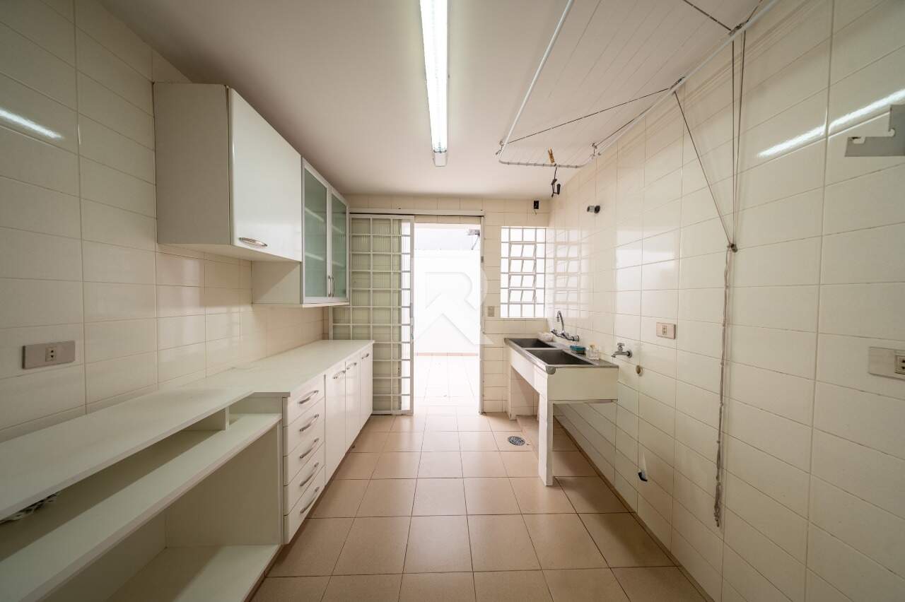 Casa com Piscina, 3 Quartos e 5 Vagas para Locação, 330 m² - Juvevê - Curitiba/PR miniatura 36