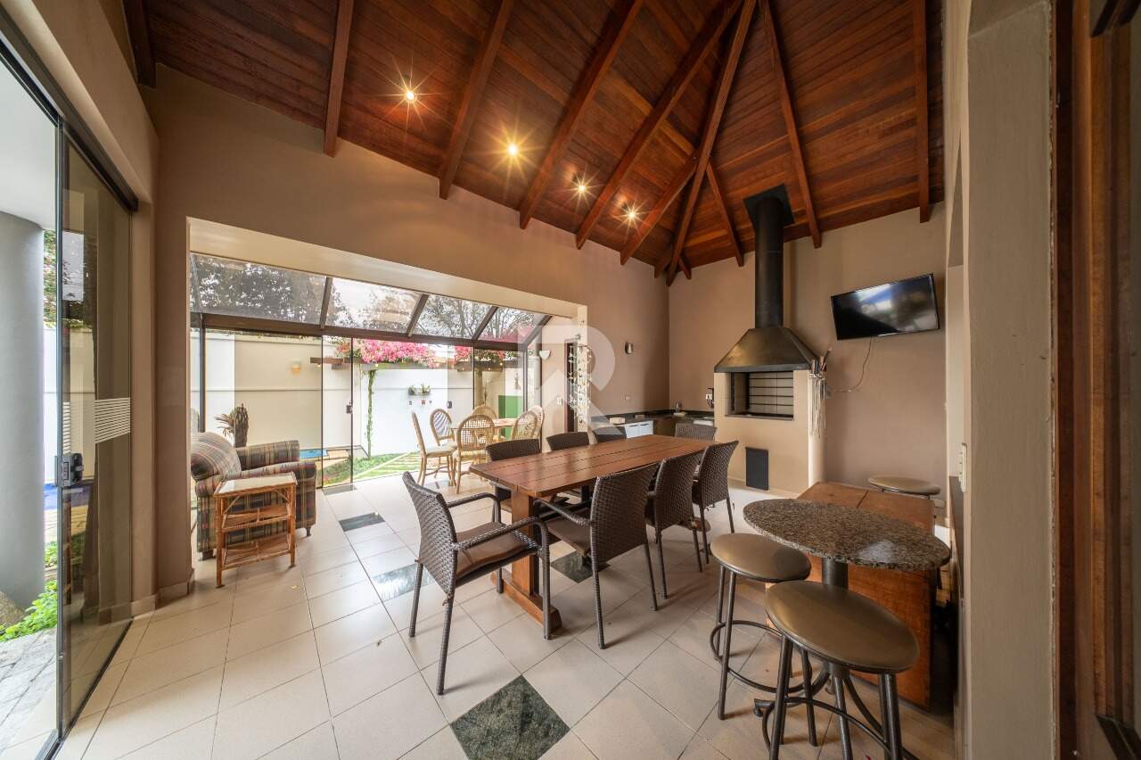 Casa com Piscina, 3 Quartos e 5 Vagas para Locação, 330 m² - Juvevê - Curitiba/PR miniatura 34
